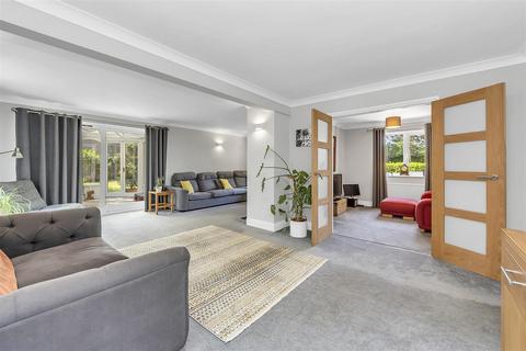 4 bedroom detached house for sale, Northgate Avenue, Bury St Edmunds