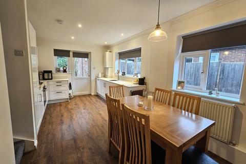 3 bedroom semi-detached house for sale, Linkway, Fleet, Hampshire