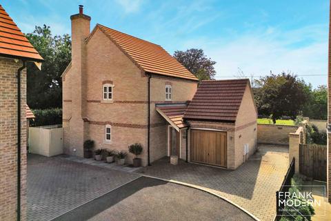 3 bedroom detached house for sale, Minuet Paddocks, Whittlesey, PE7