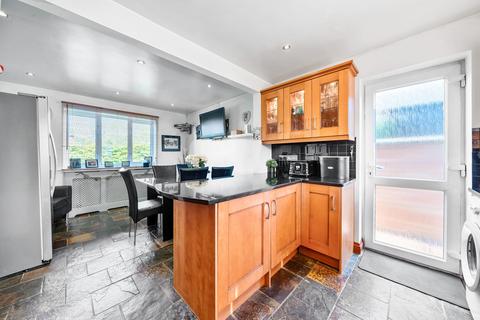 4 bedroom detached house for sale, Woodrush Close