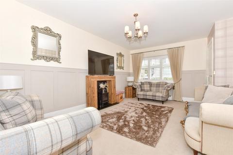 3 bedroom end of terrace house for sale, Linnitt Lane, Ryarsh, West Malling, Kent