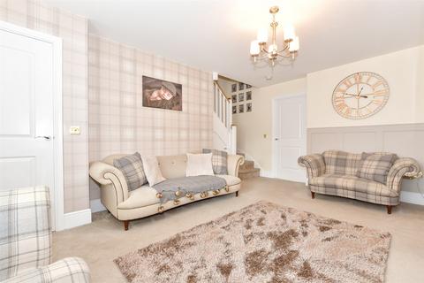 3 bedroom end of terrace house for sale, Linnitt Lane, Ryarsh, West Malling, Kent