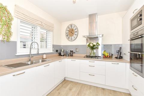 3 bedroom end of terrace house for sale, Linnitt Lane, Ryarsh, West Malling, Kent