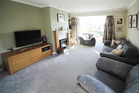 3 bedroom detached bungalow for sale, Sandgate Drive, Leeds LS25