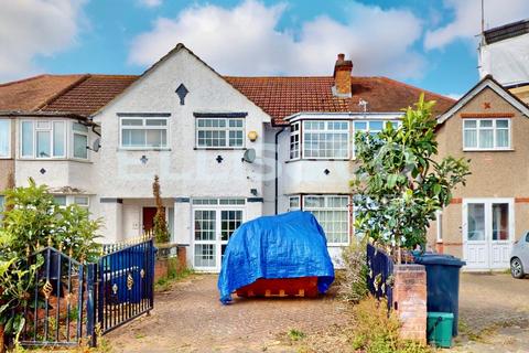 3 bedroom terraced house for sale, Pembroke Road, Greenford, UB6