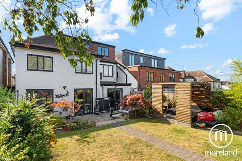 5 bedroom semi-detached house for sale, Vaughan Avenue, London NW4