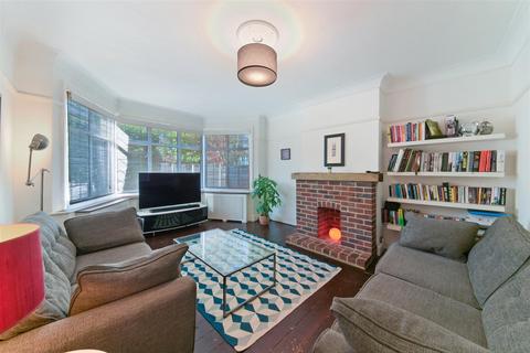 202 Fir Tree Road, Epsom, KT17 3NL