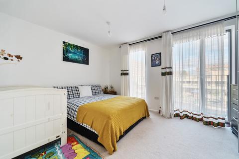 2 bedroom apartment for sale, Katie Court, 7 Edwin Street, London, E16