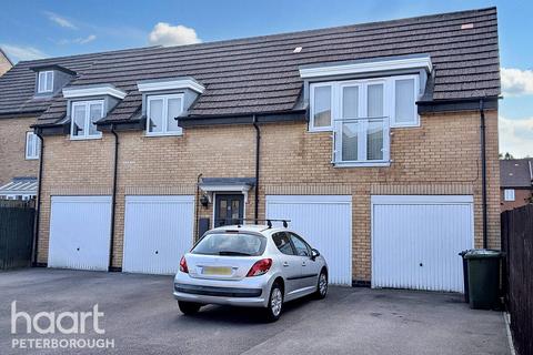 2 bedroom detached house for sale, Woodward Drive, Peterborough