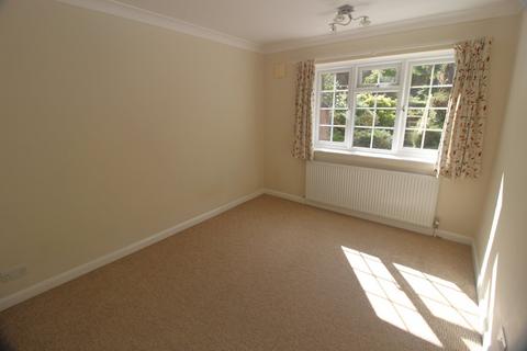 2 bedroom ground floor flat to rent, Hollow Lane, Hitchin, SG4