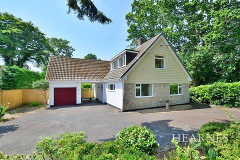 Highfield Road, West Moors, Ferndown, BH22