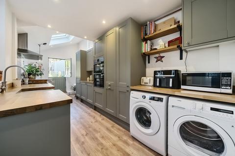 3 bedroom terraced house for sale, West Wycombe Road, High Wycombe, Buckinghamshire