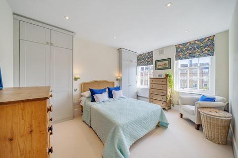 2 bedroom flat for sale, Vicarage Crescent, Battersea