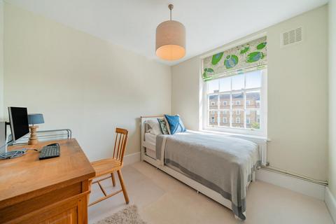 2 bedroom flat for sale, Vicarage Crescent, Battersea