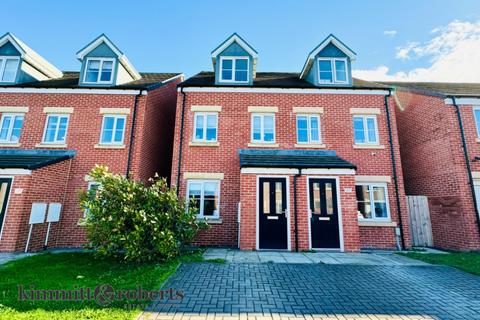 3 bedroom townhouse for sale, Parsley Close, Easington, Peterlee, Durham, SR8