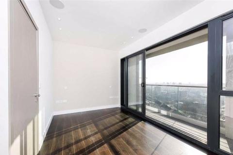 3 bedroom penthouse to rent, Centre Heights, Swiss Cottage NW3