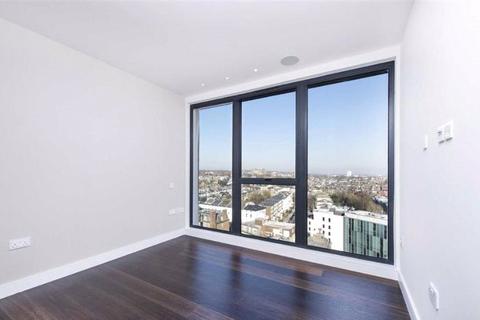 3 bedroom penthouse to rent, Centre Heights, Swiss Cottage NW3