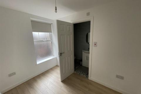 1 bedroom flat to rent, Darlington Street, Wolverhampton