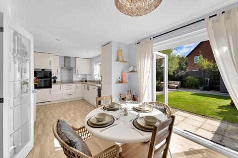 6 Aldershot Close, Widnes, WA8 9BS