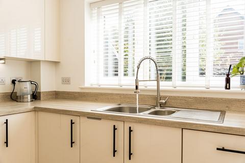 6 Aldershot Close, Widnes, WA8 9BS