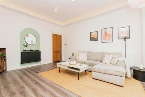 2 bedroom flat for sale, Lendel Place, Glasgow