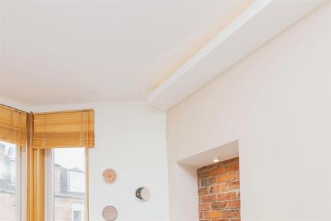 2 bedroom flat for sale, Lendel Place, Glasgow