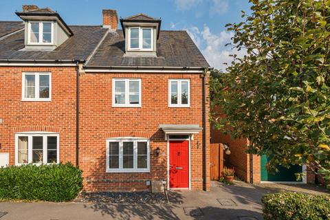 4 bedroom end of terrace house for sale, Newbury,  Berkshire,  RG19