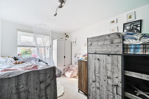 4 bedroom end of terrace house for sale, Newbury,  Berkshire,  RG19