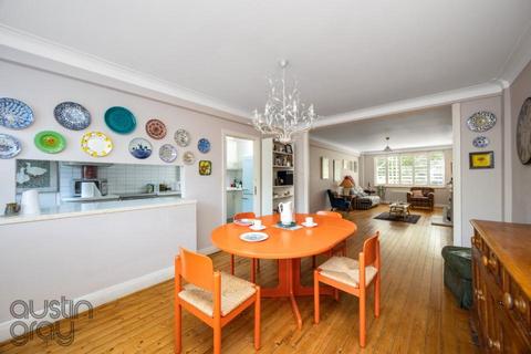 4 bedroom flat for sale, Furze Hill, Hove