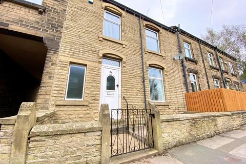 3 bedroom terraced house to rent, Lawrence Road, Marsh, Huddersfield