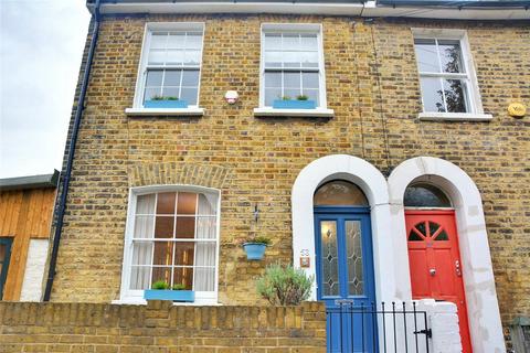 3 bedroom end of terrace house for sale, Colomb Street, Greenwich, London, SE10