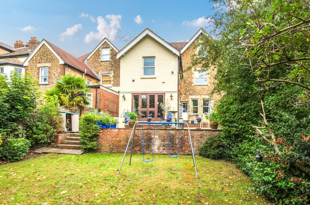 1347925-5-68b6bed...