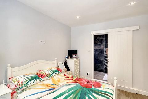 287 Court Road, Orpington, BR6 9BY