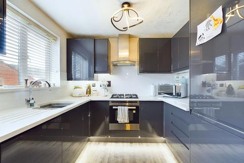 42 Willow Tree Grove, Stoke-on-trent, ST4 3BF