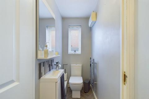 42 Willow Tree Grove, Stoke-on-trent, ST4 3BF