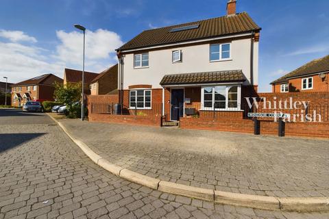 4 bedroom detached house for sale, Windsor Court, Diss