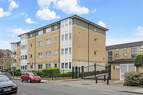 1 bedroom flat for sale, Nightingale Court, Finsbury Park