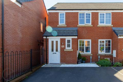 2 bedroom mews for sale, Hadfield Grove, Leigh