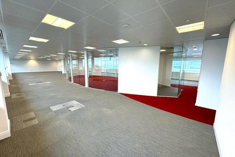 Office to rent, 6th Floor, 27 Great West Road, Brentford, TW8 9BW