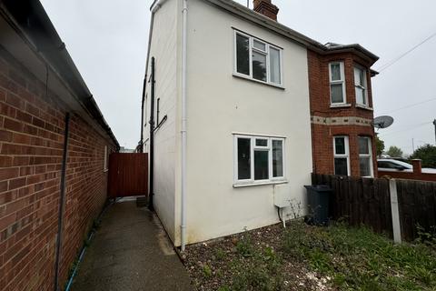 1 bedroom in a house share to rent, Whitley Wood Lane, READING RG2