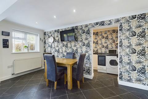 83 Sandy Lane, Saltney, Chester, CH4 8UB
