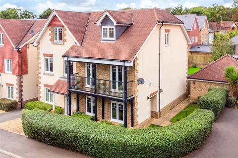 3 bedroom semi-detached house for sale, Halcyon Close, Oxshott, KT22