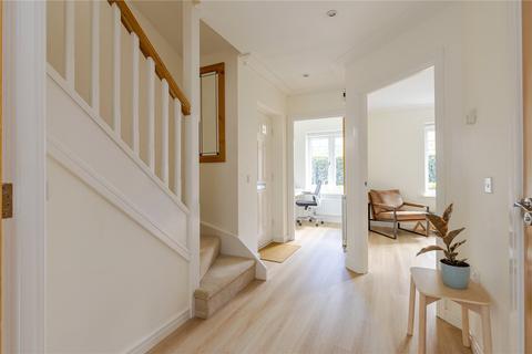 20 Halcyon Close, Oxshott, Leatherhead, KT22 0HA