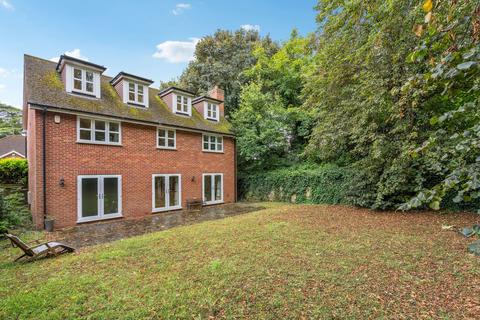 4 bedroom detached house for sale, Okeford Close, Tring HP23