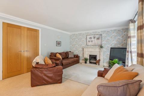 4 bedroom detached house for sale, Okeford Close, Tring HP23