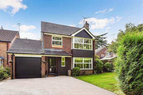 4 bedroom detached house for sale, Hunters Chase, Liphook