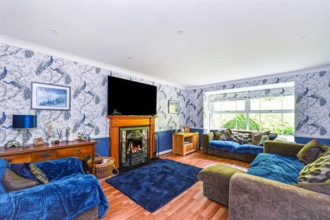 4 bedroom detached house for sale, Hunters Chase, Liphook