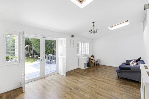 4 bedroom semi-detached house for sale, New Farm Avenue, Bromley, BR2