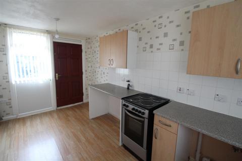 2 bedroom terraced house to rent, Stroud Crescent East, Bransholme, Hull