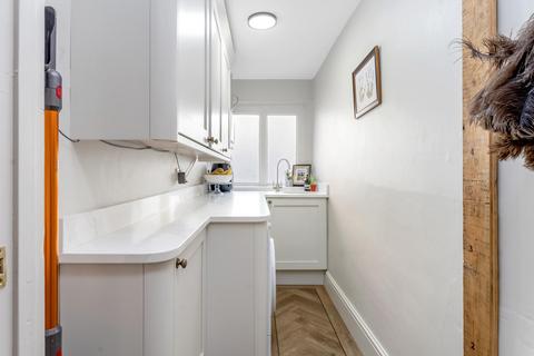 6 Alwyne Close, Oakham, LE15 6HR